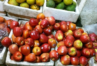 Trái cây nhập ngoại nhái: Đánh lừa người dùng bằng tem mác